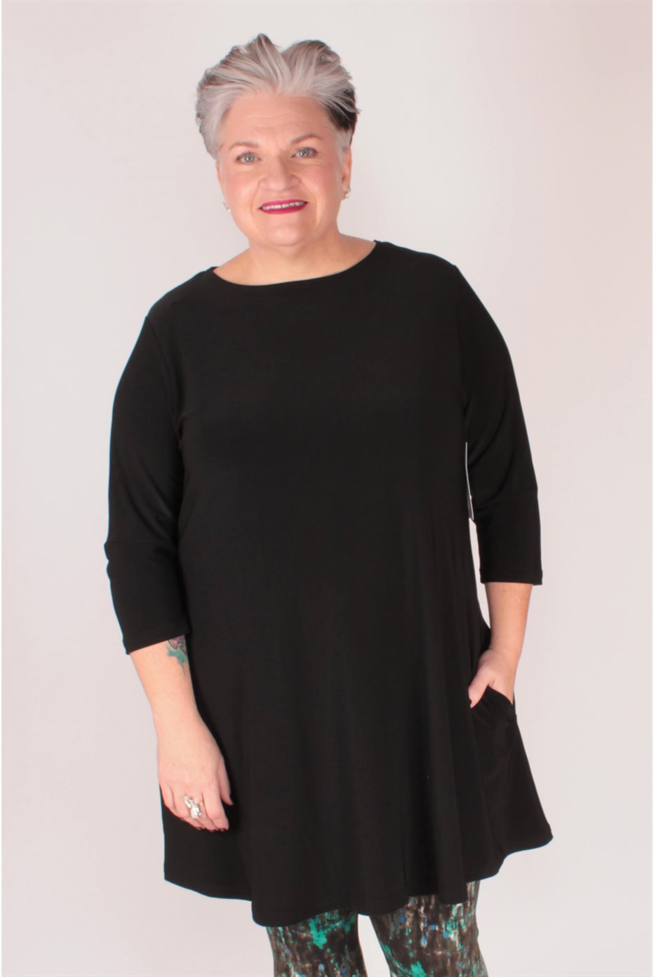 Black Trapeze Tunic 3 / 4 Sleeve